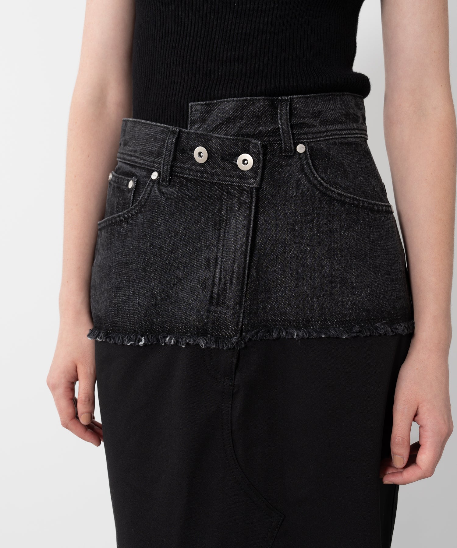 Denim Docking Fitted Skirt