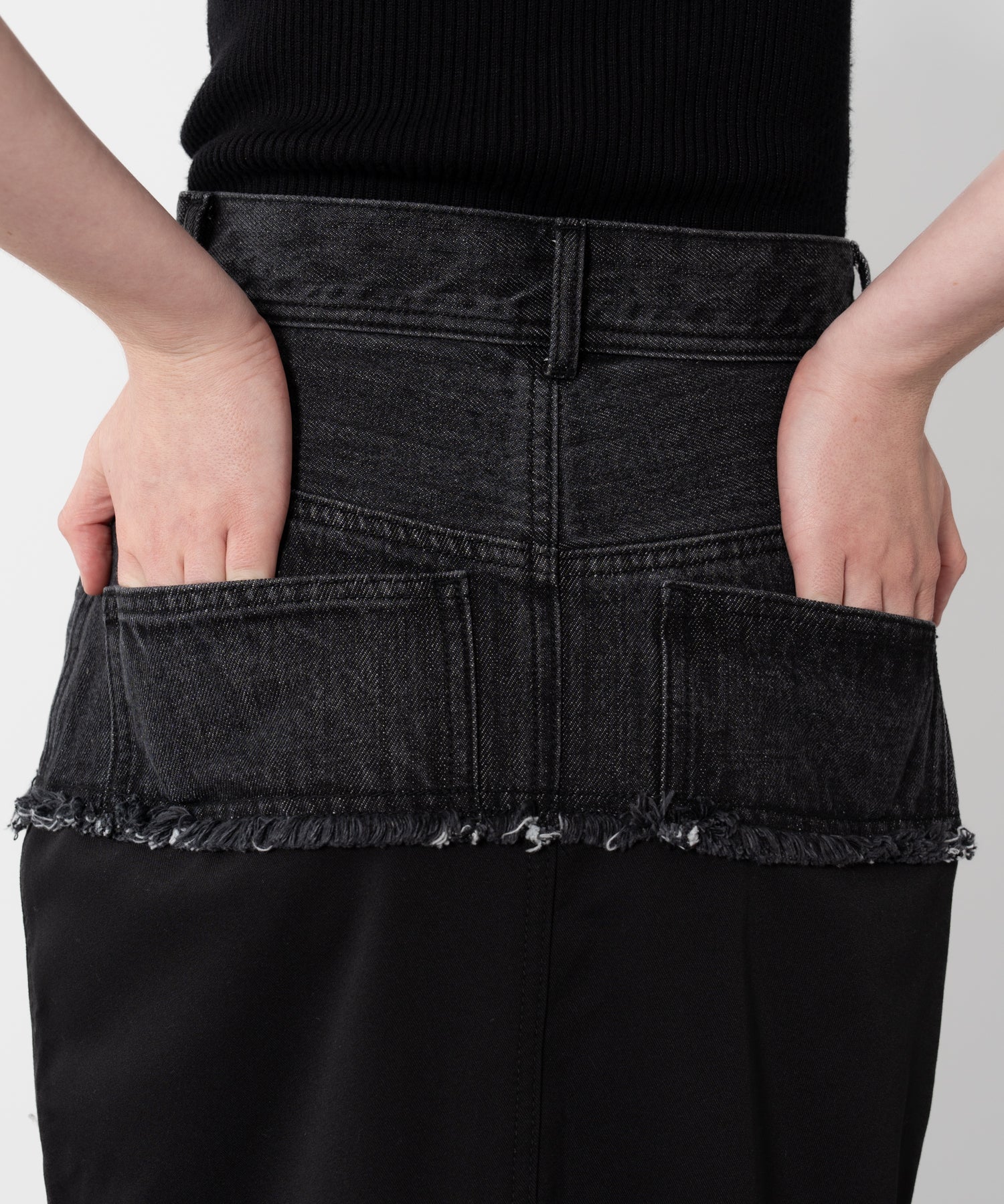 Denim Docking Fitted Skirt