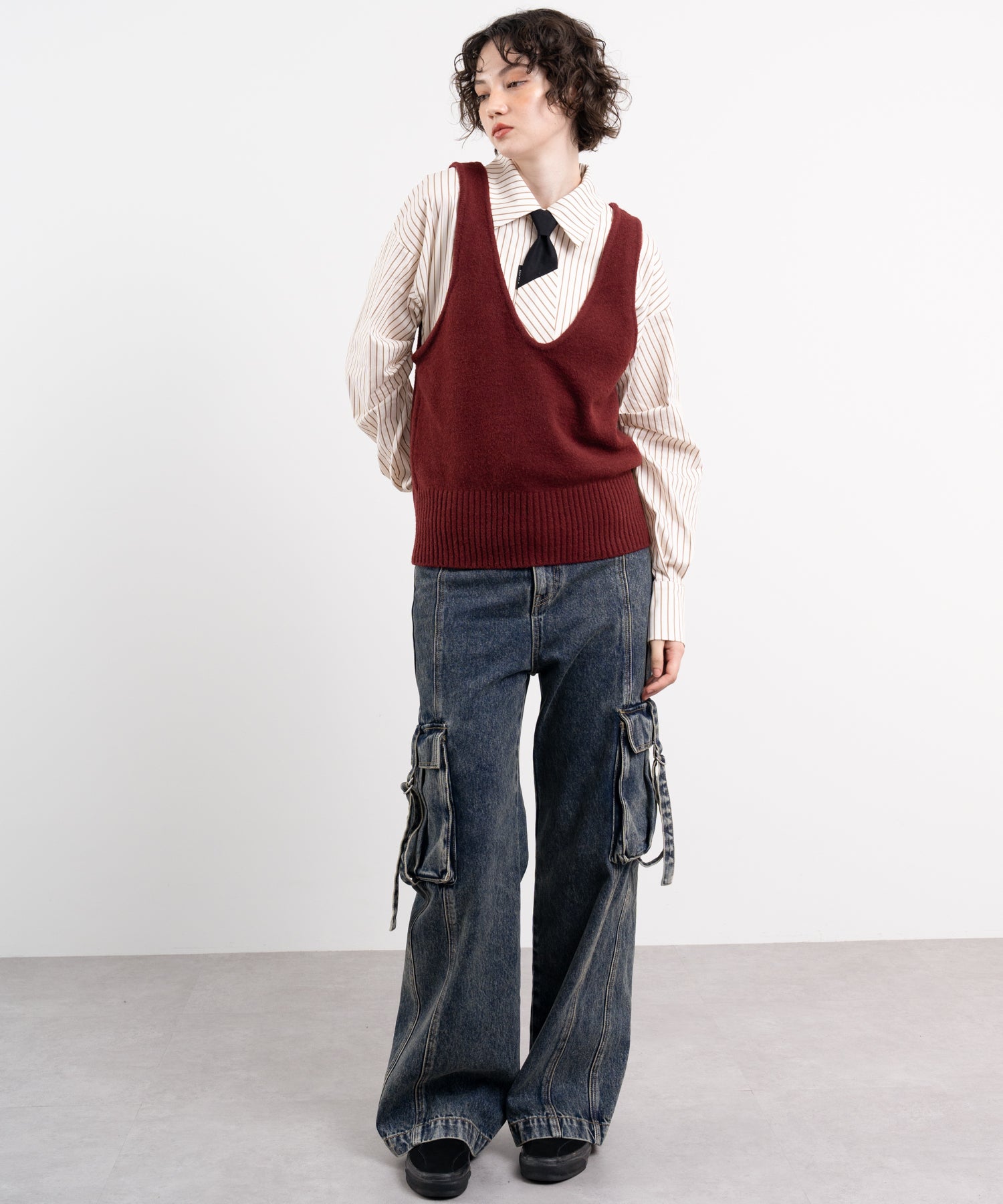 Tie-Attached Waist-Tucked Shirt