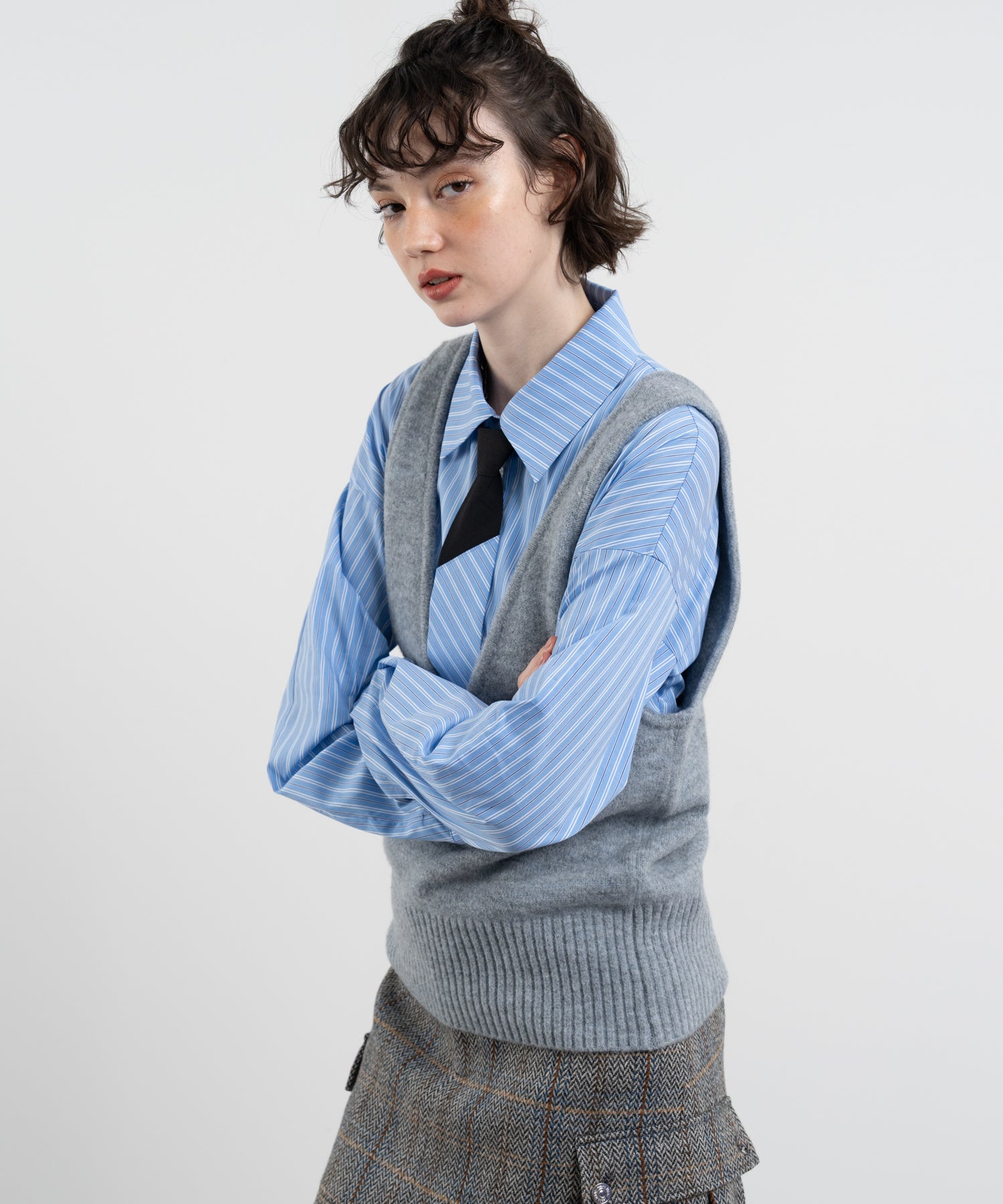 Tie-Attached Waist-Tucked Shirt