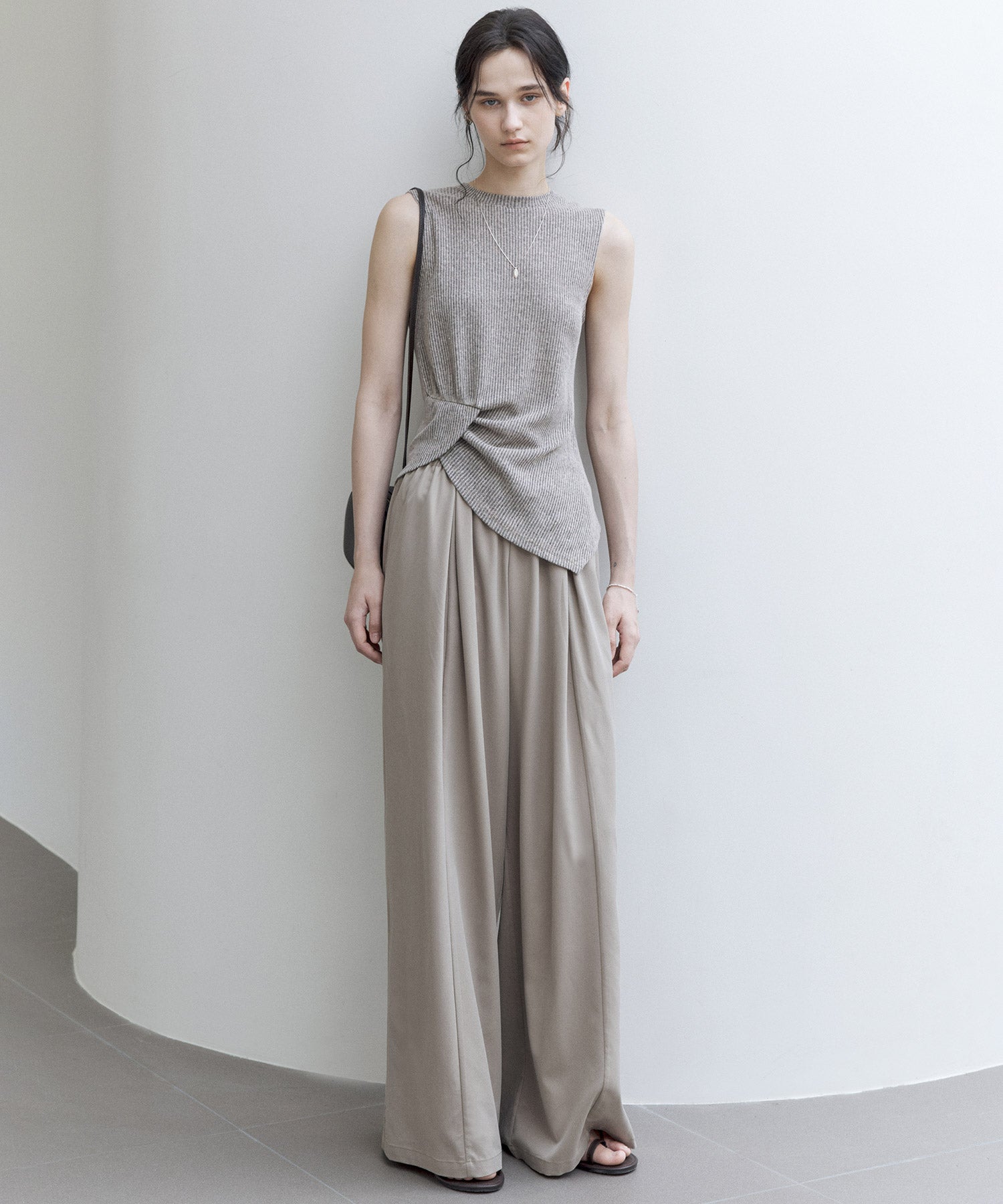 Basic Flowy Wide-Leg Pants
