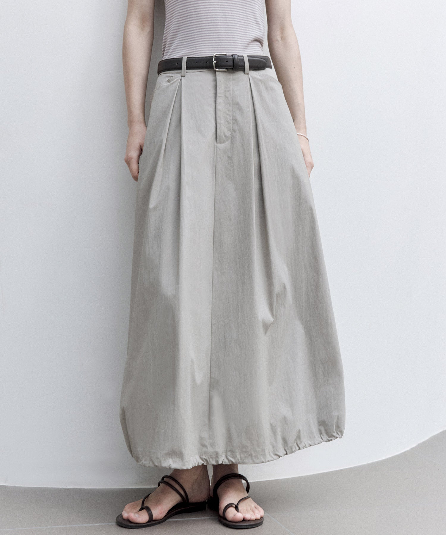 Mid-Rise A-Line Balloon Skirt with Pleated Utility Design