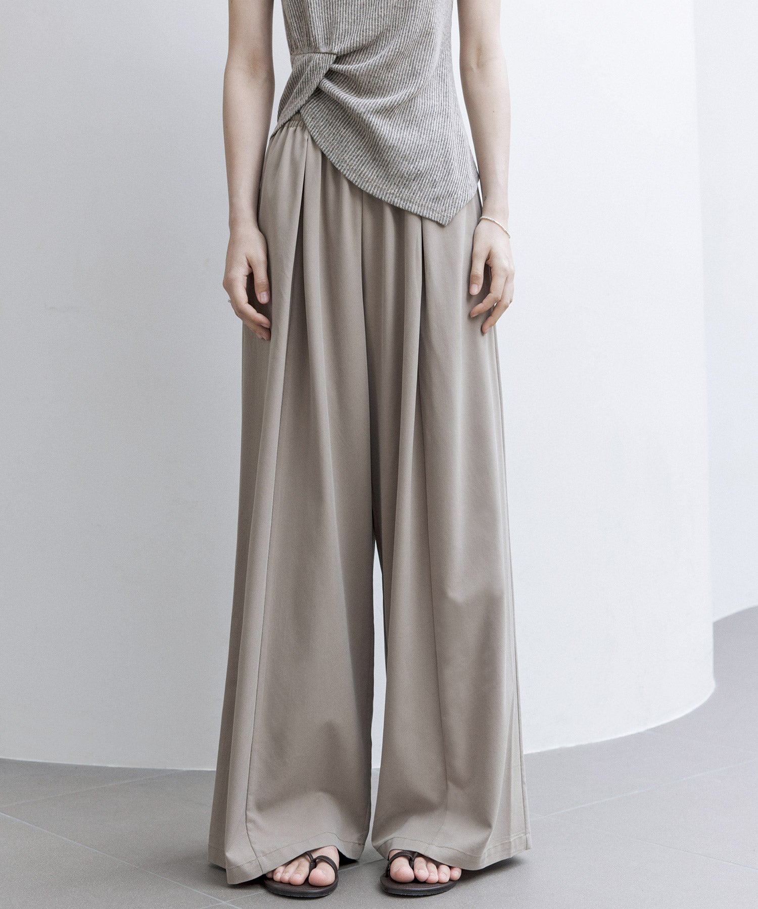 Basic Flowy Wide-Leg Pants