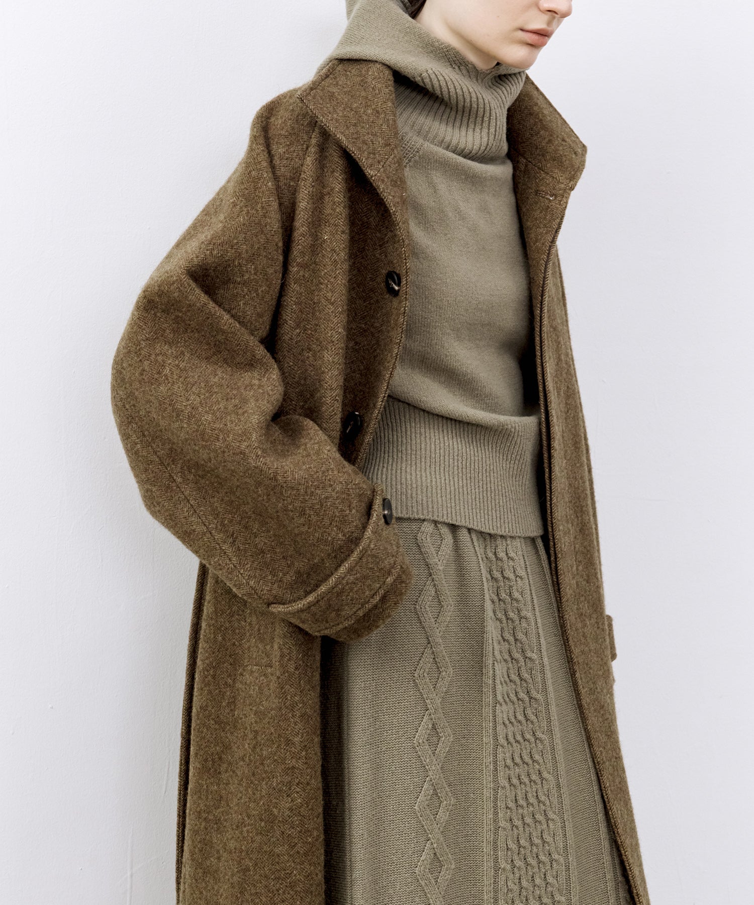 「PRE ORDER」Relaxed Fit Wool Raglan Coat