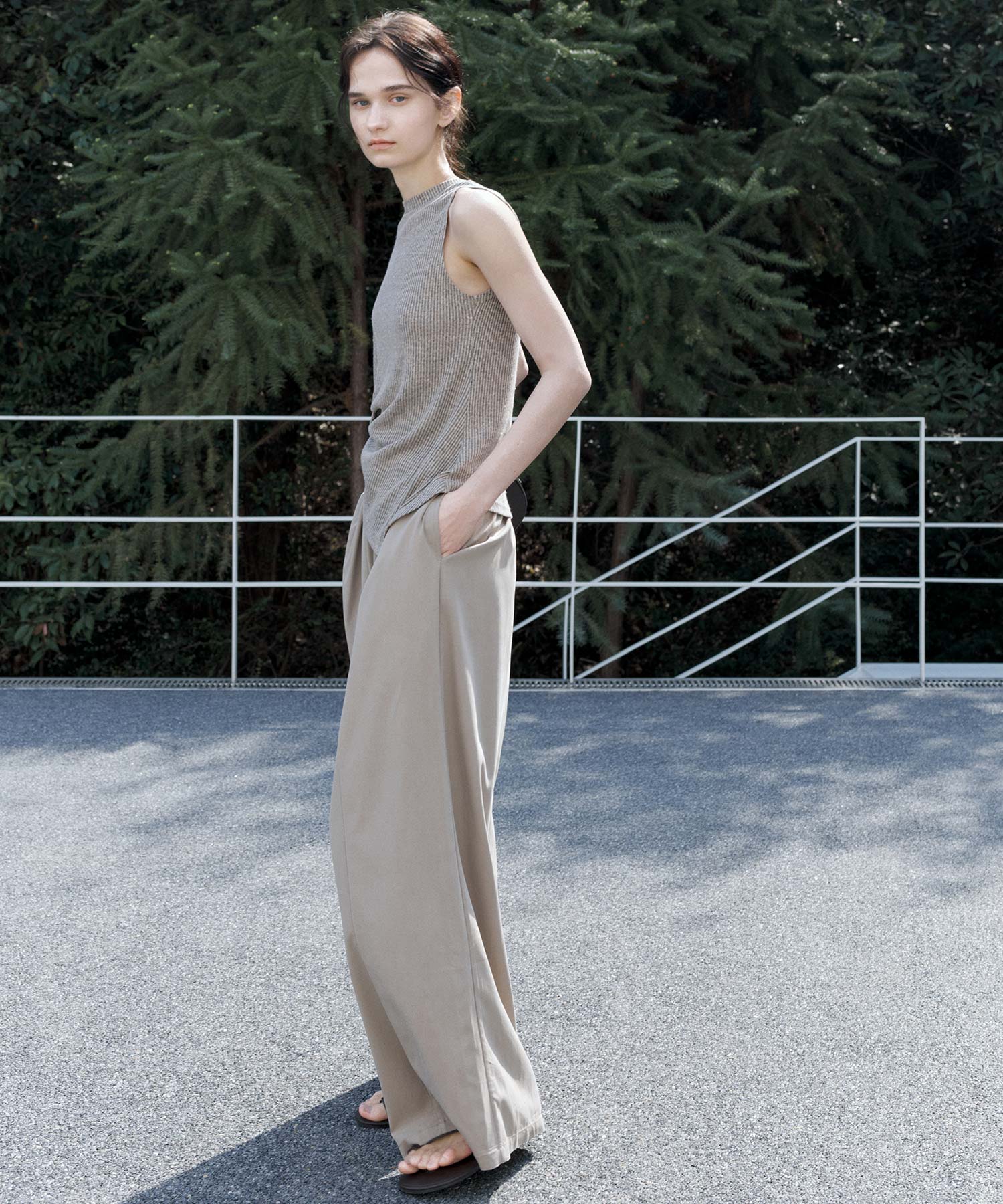 Basic Flowy Wide-Leg Pants