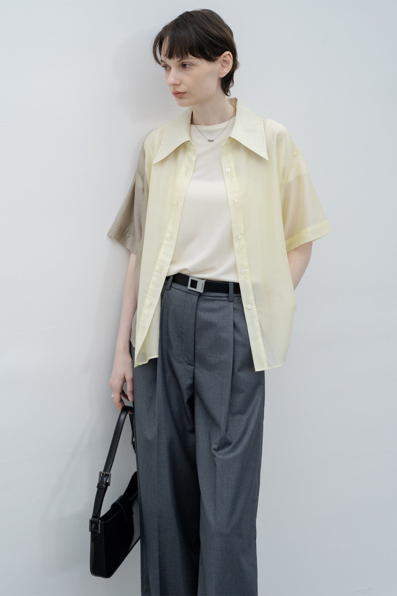 Bicolor switching sheer shirt