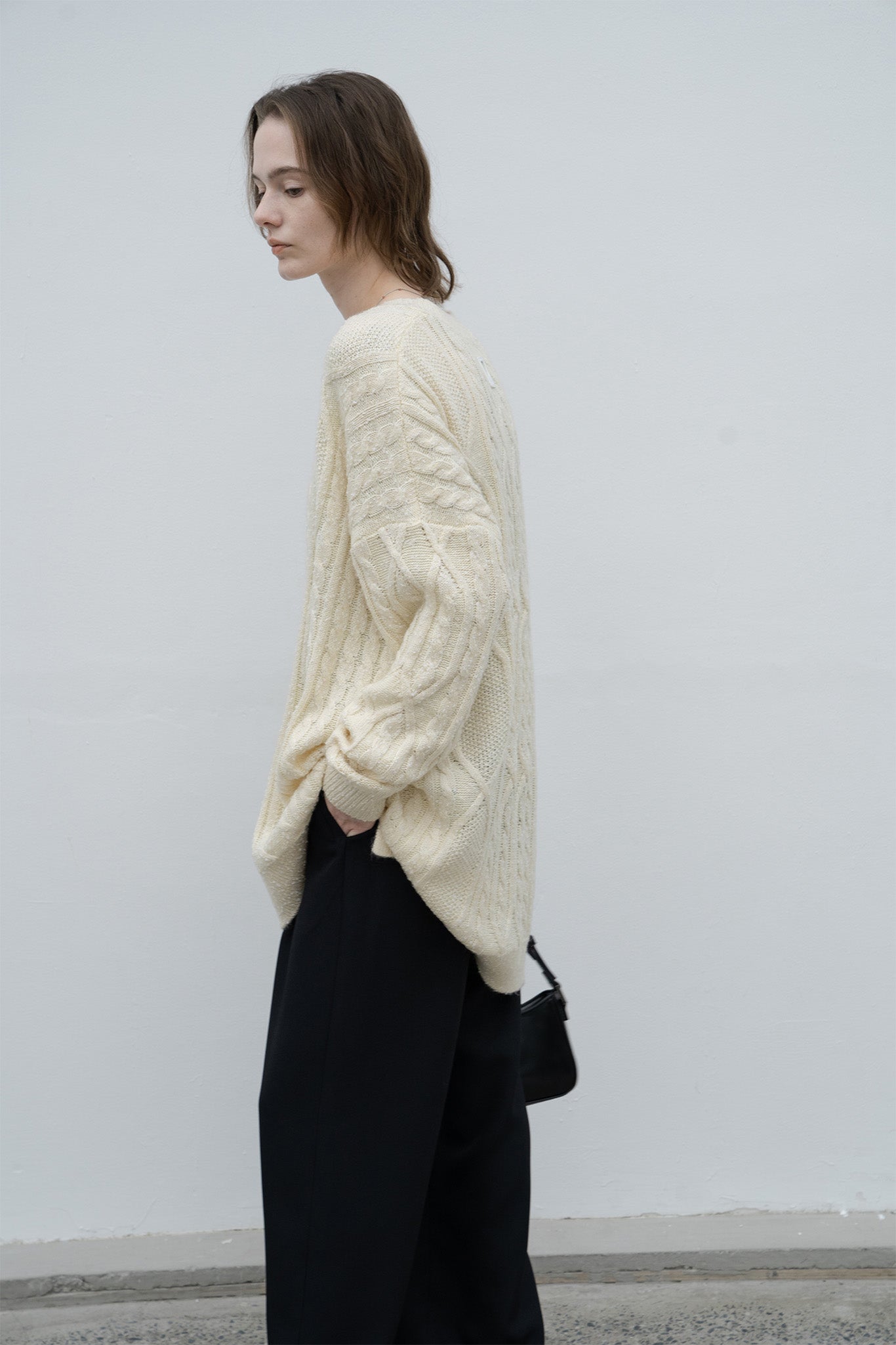 Cable-knit jacquard oversized V-neck knit top 