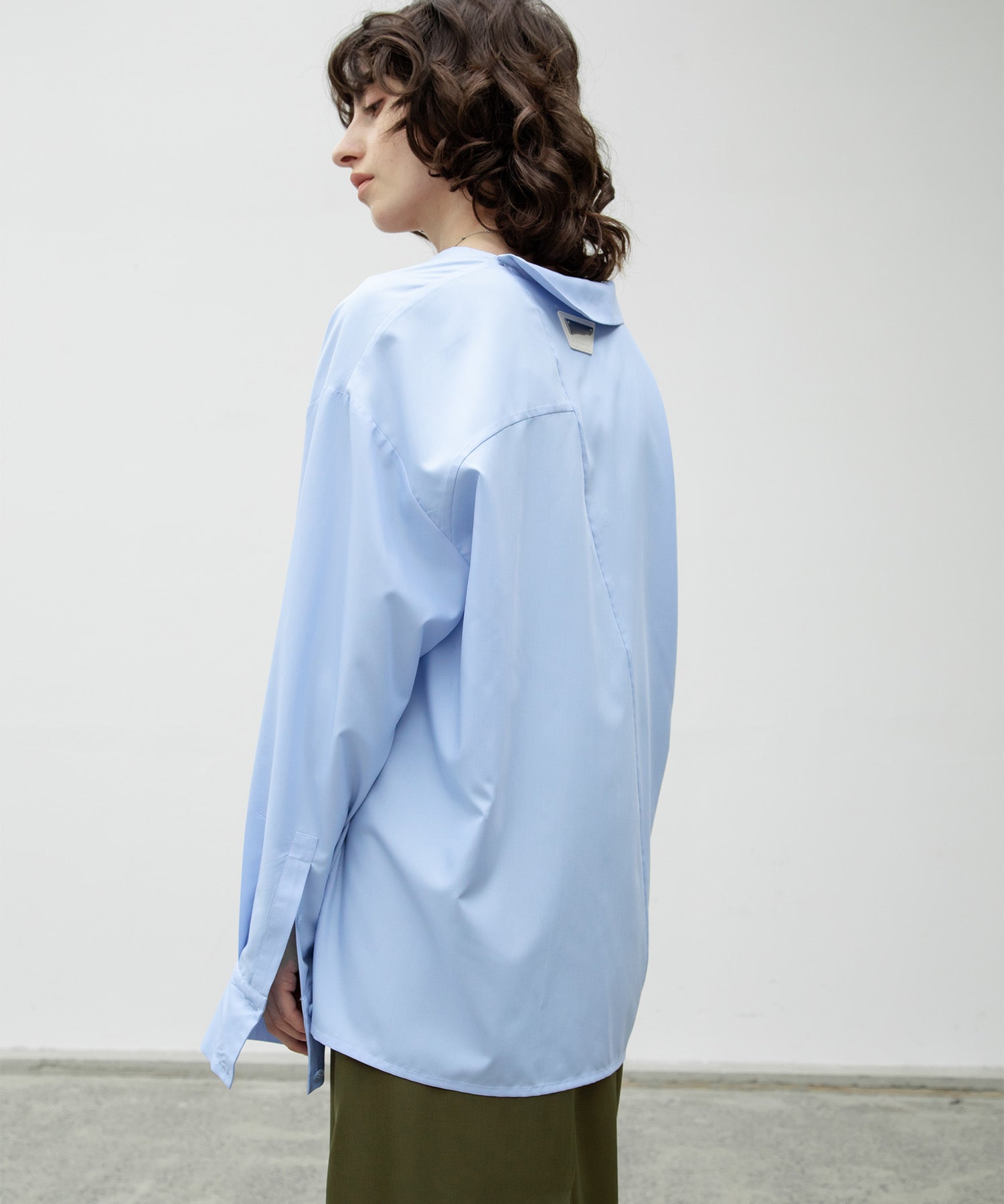 Asymmetric color pullover shirt 