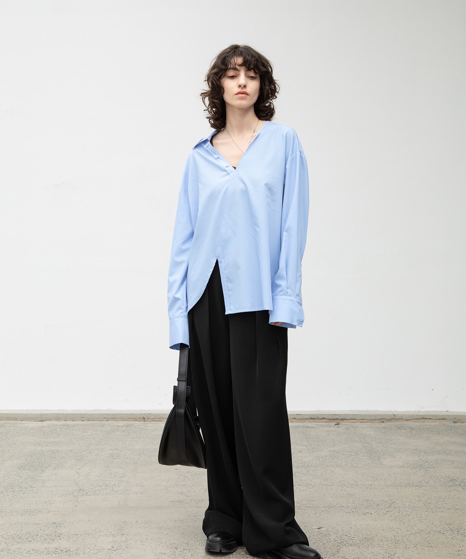 Asymmetric color pullover shirt 