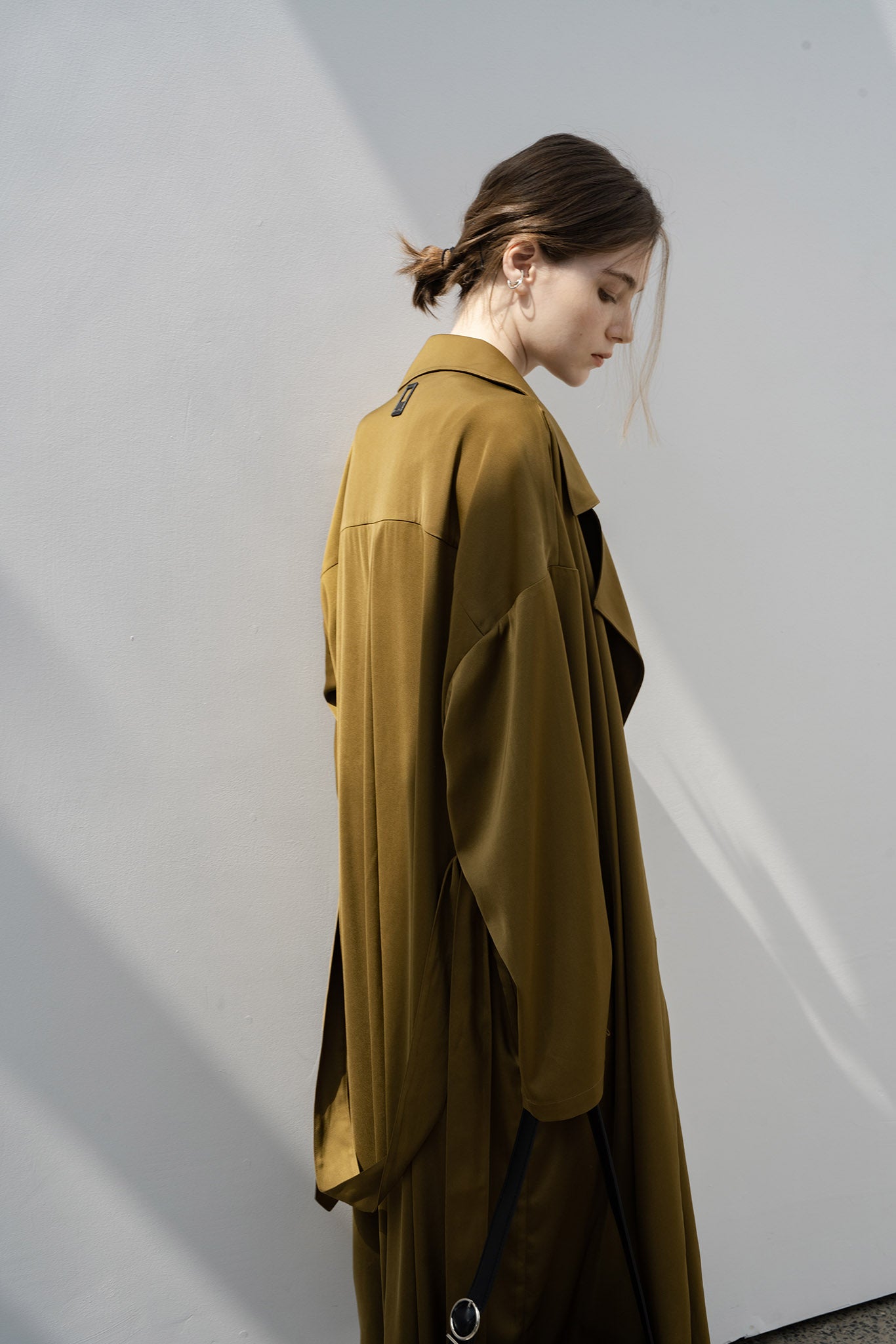 sleeve gathered narrow trench coat 