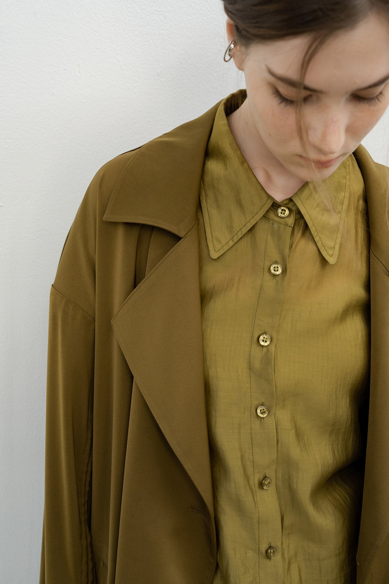 sleeve gathered narrow trench coat 