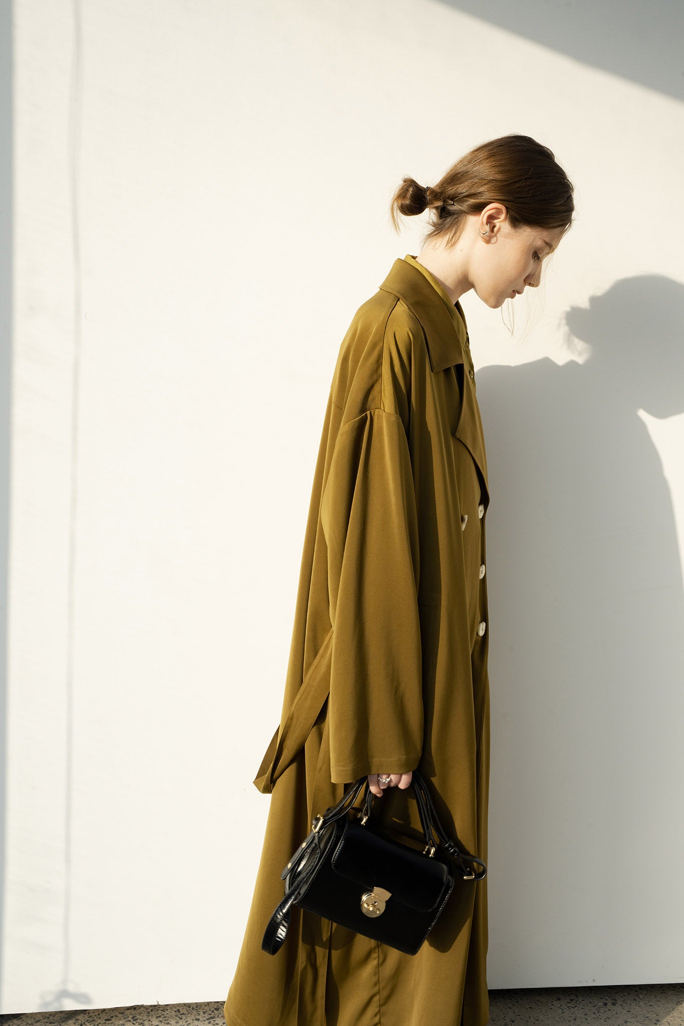 sleeve gathered narrow trench coat 