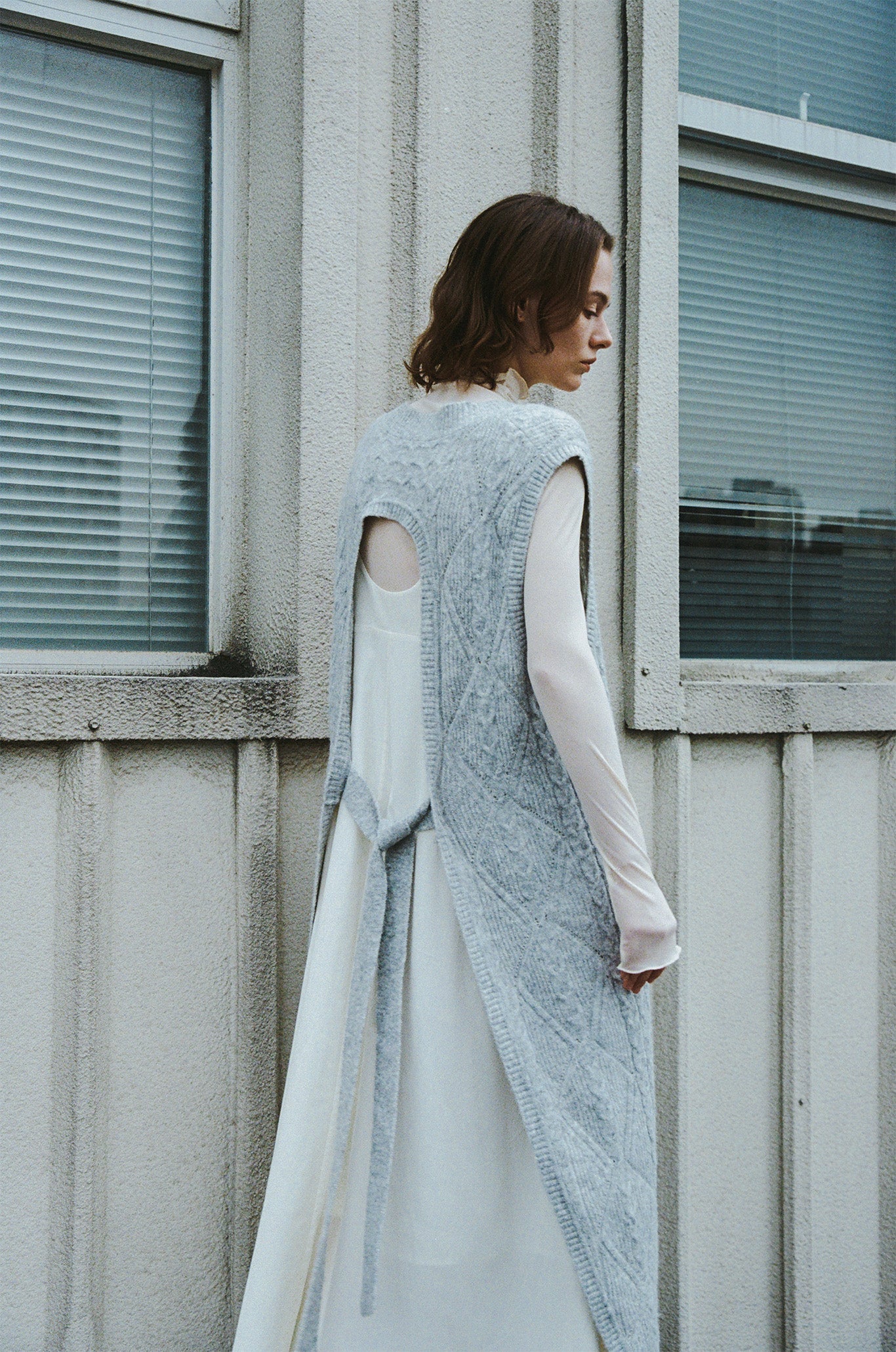 Back open cable knit long knit vest dress 