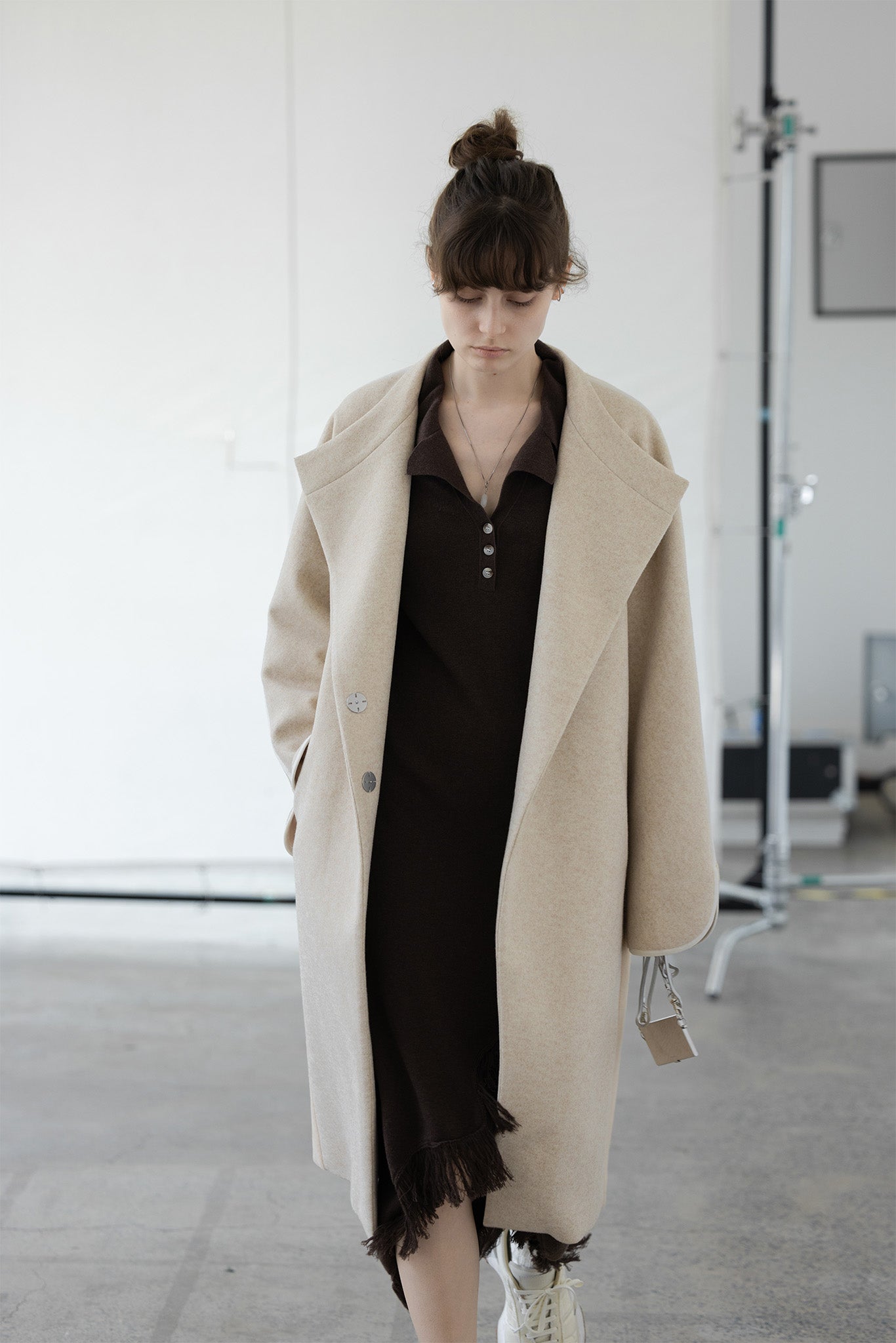 Round sleeve color piping long coat 