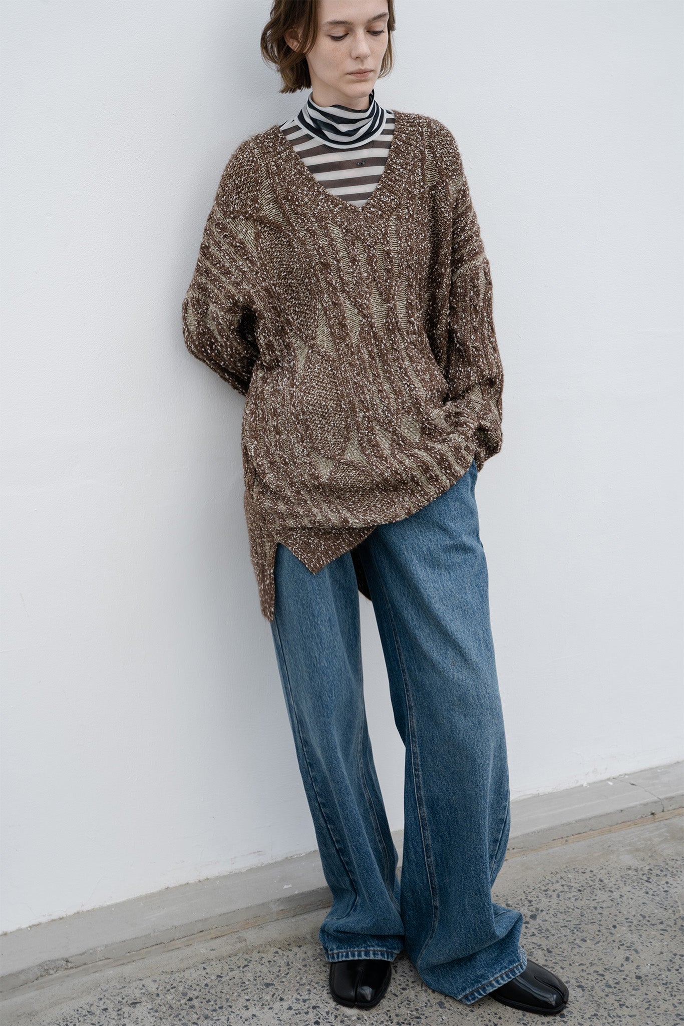 Cable-knit jacquard oversized V-neck knit top 